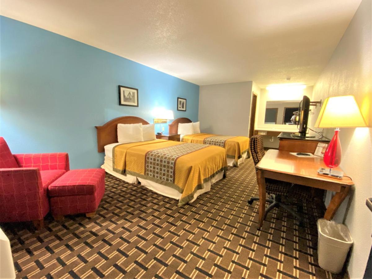Lakes Inn Warsaw Kültér fotó