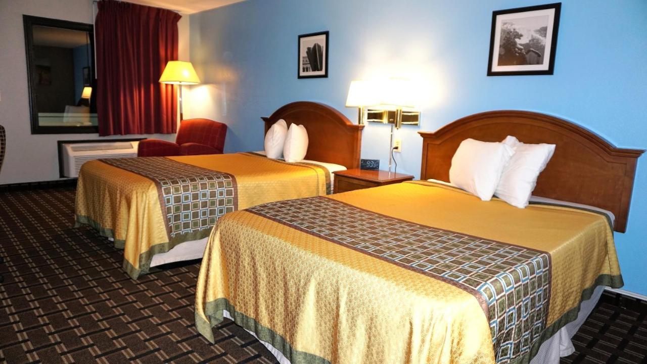 Lakes Inn Warsaw Kültér fotó